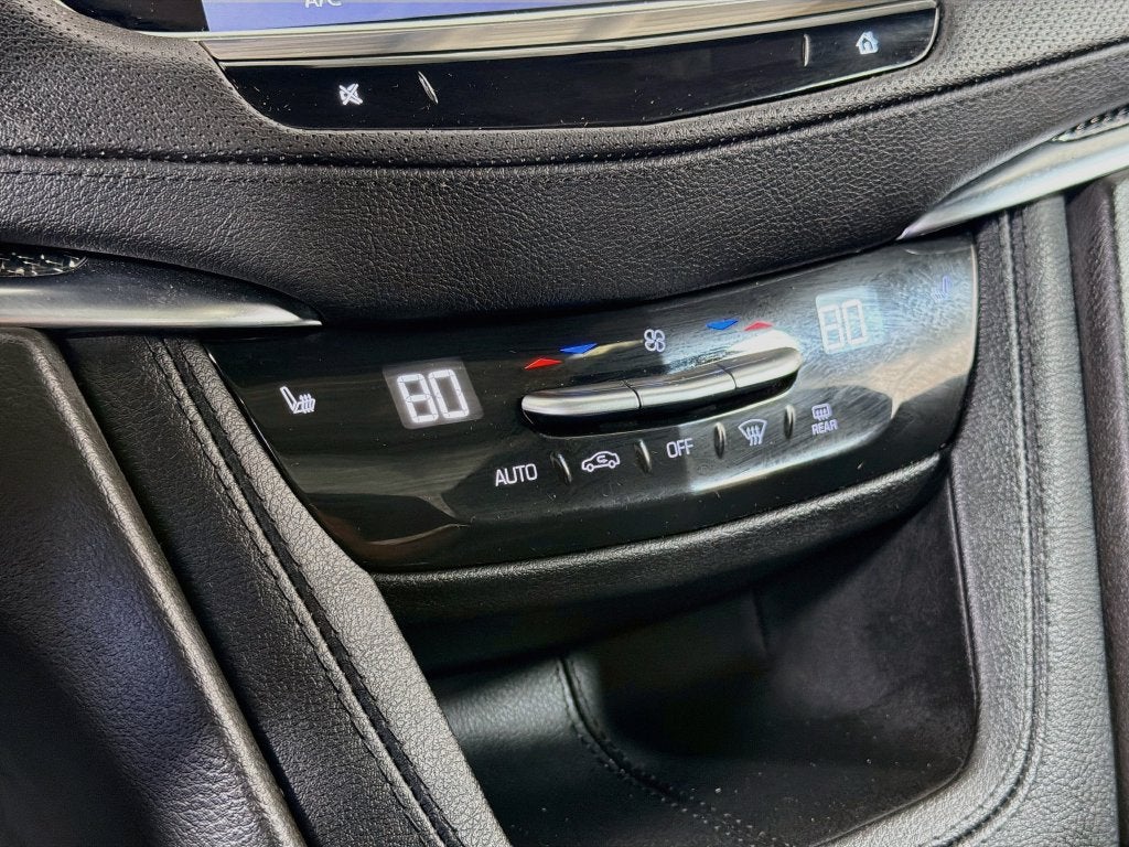 2025 Cadillac XT5 Sport
