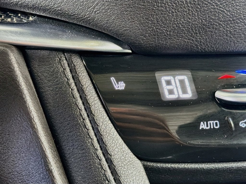 2025 Cadillac XT5 Sport