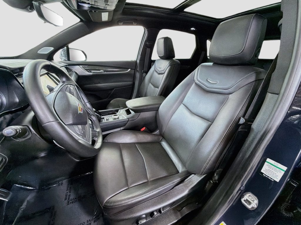 2025 Cadillac XT5 Sport