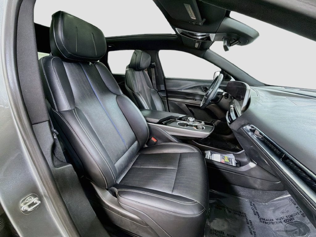 2024 Cadillac LYRIQ Sport