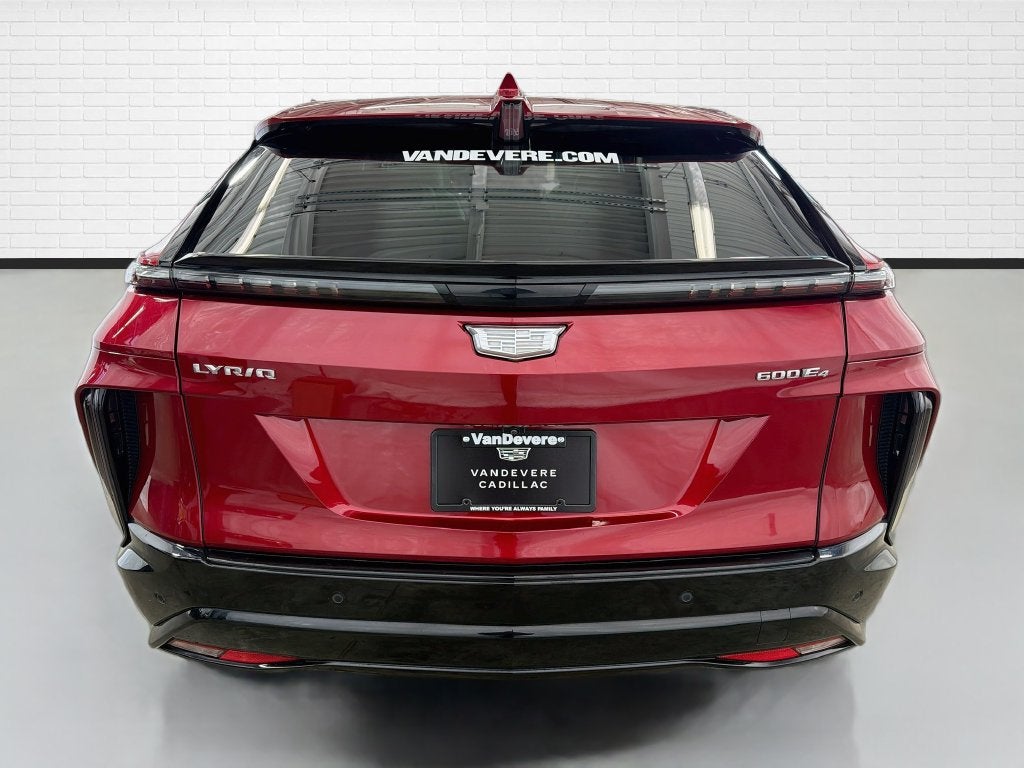 2024 Cadillac LYRIQ Sport