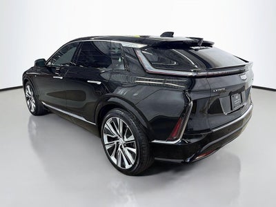 2025 Cadillac LYRIQ Luxury 3