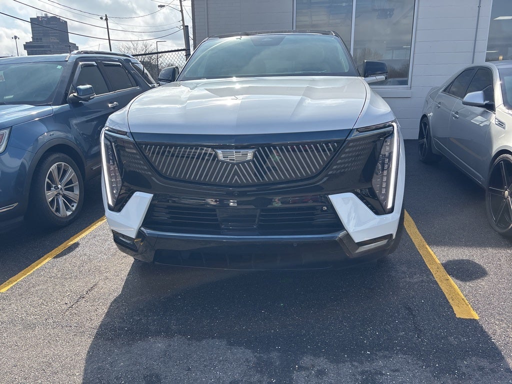 2025 Cadillac ESCALADE IQ Sport 2