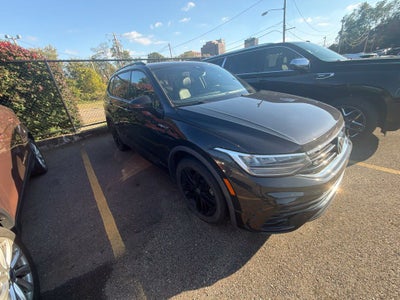 2022 Volkswagen Tiguan 2.0T SE R-Line Black