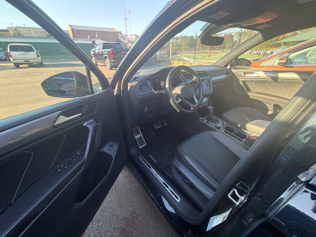 2022 Volkswagen Tiguan 2.0T SE R-Line Black
