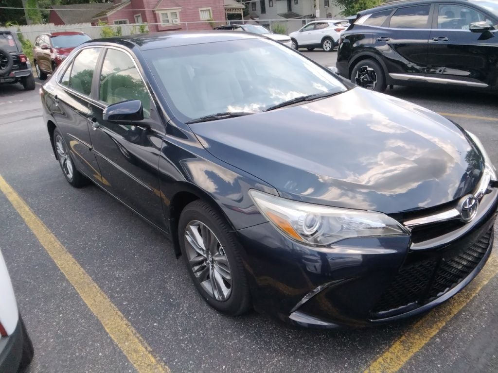 2016 Toyota Camry SE