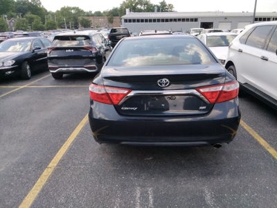 2016 Toyota Camry SE