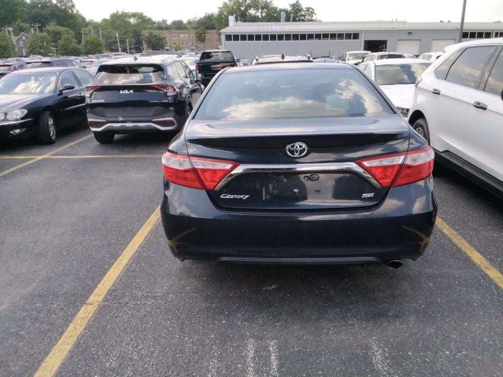 2016 Toyota Camry SE