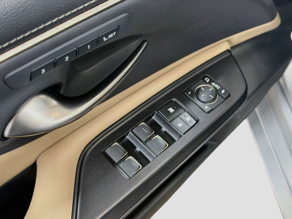 2021 Lexus ES 250