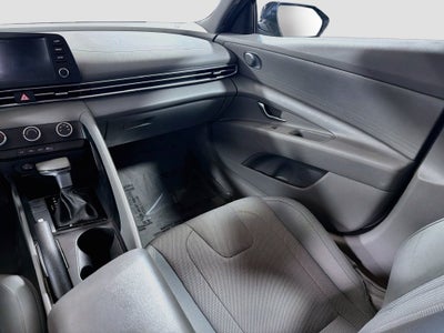 2021 Hyundai Elantra SE