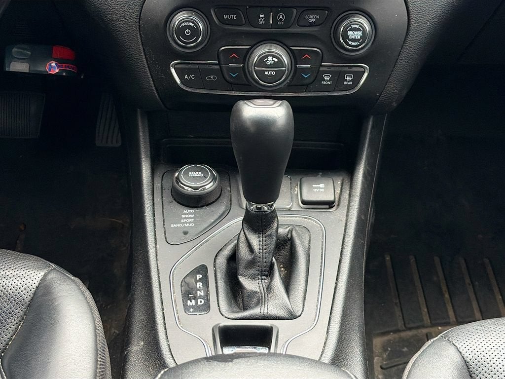 2020 Jeep Cherokee Lux