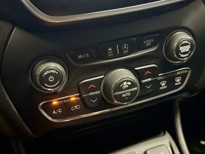 2020 Jeep Cherokee Lux