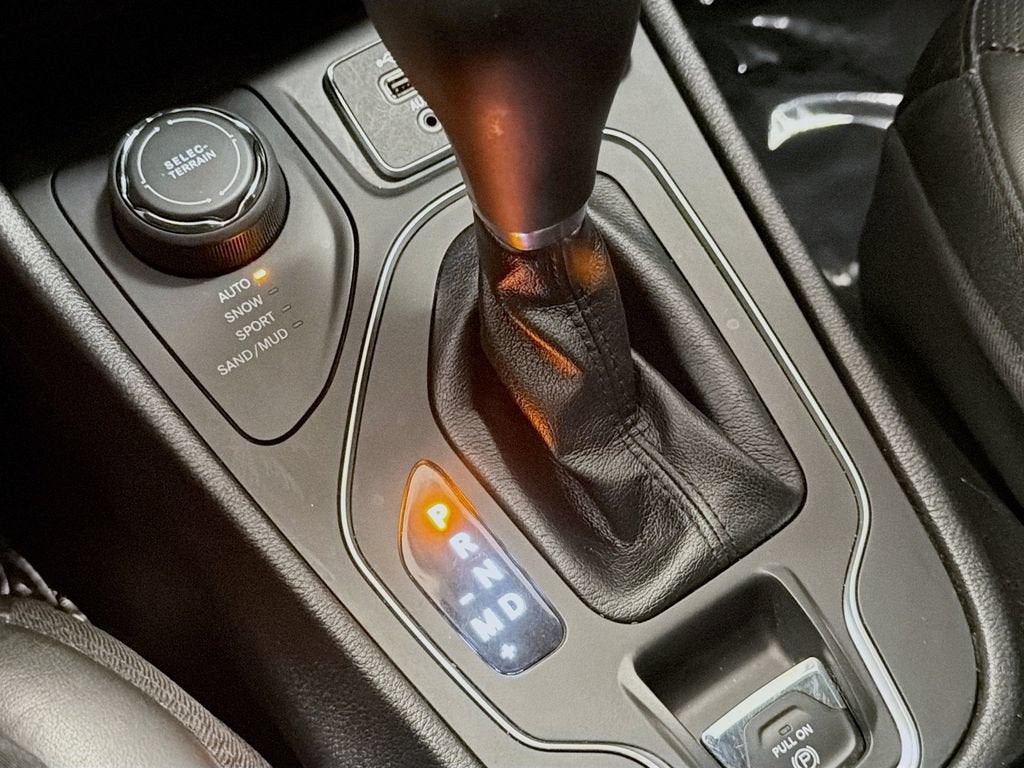2020 Jeep Cherokee Lux