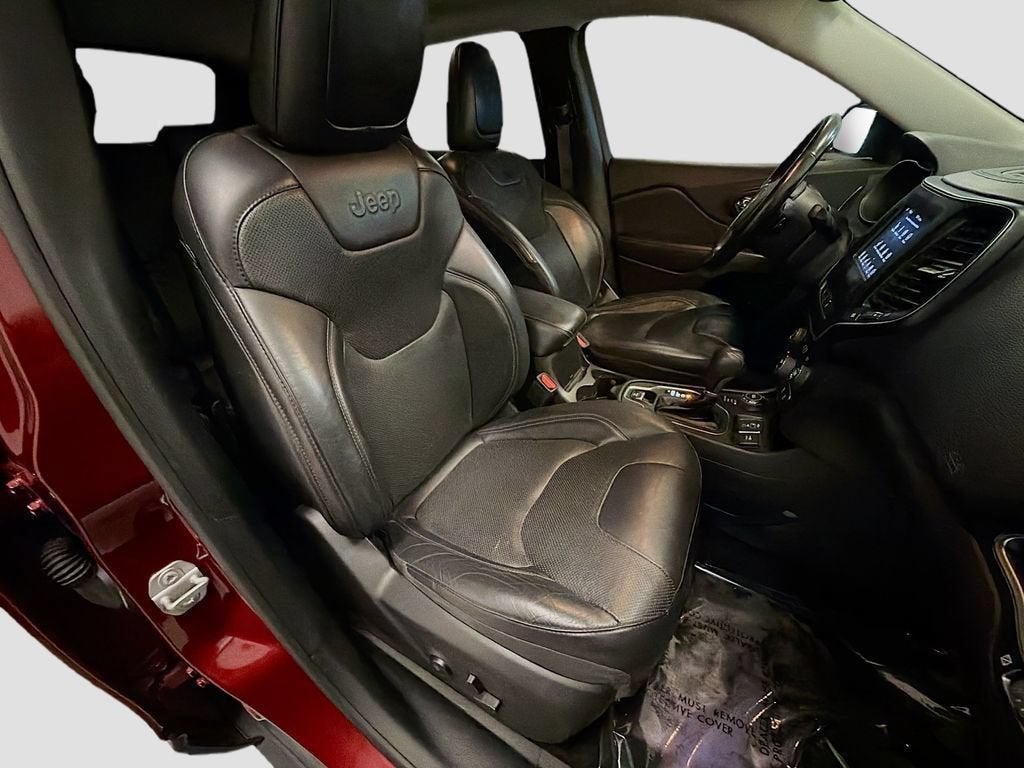2020 Jeep Cherokee Lux