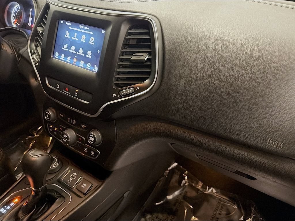 2020 Jeep Cherokee Lux