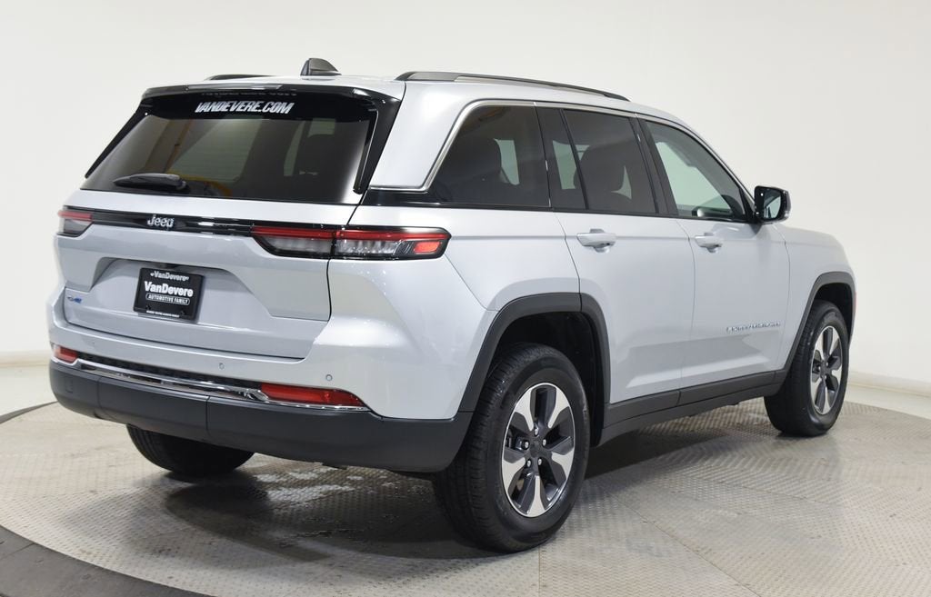 2023 Jeep Grand Cherokee 4xe BASE