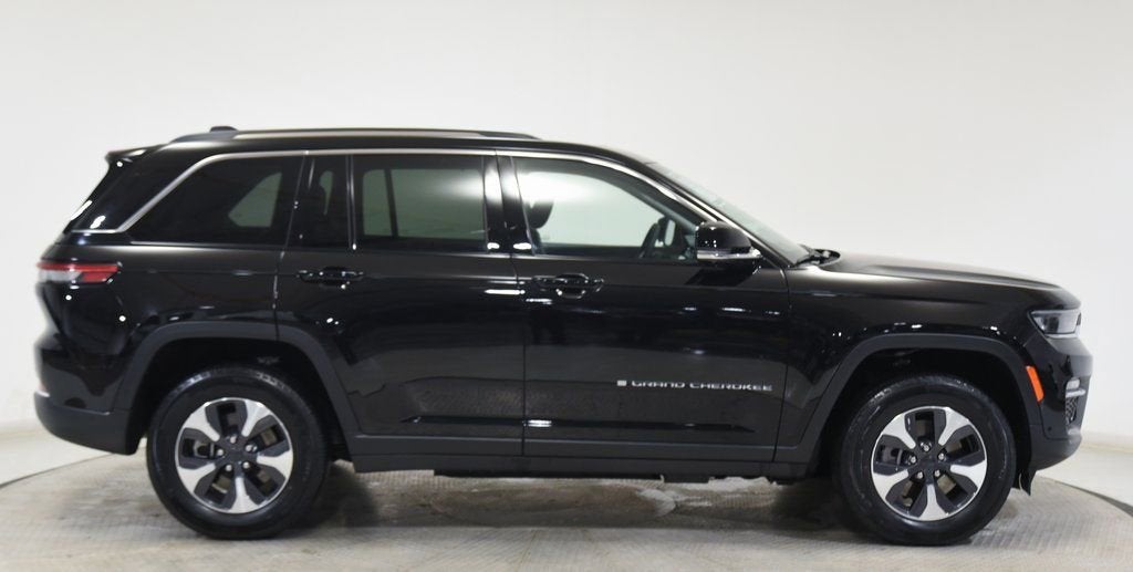2022 Jeep Grand Cherokee 4xe BASE