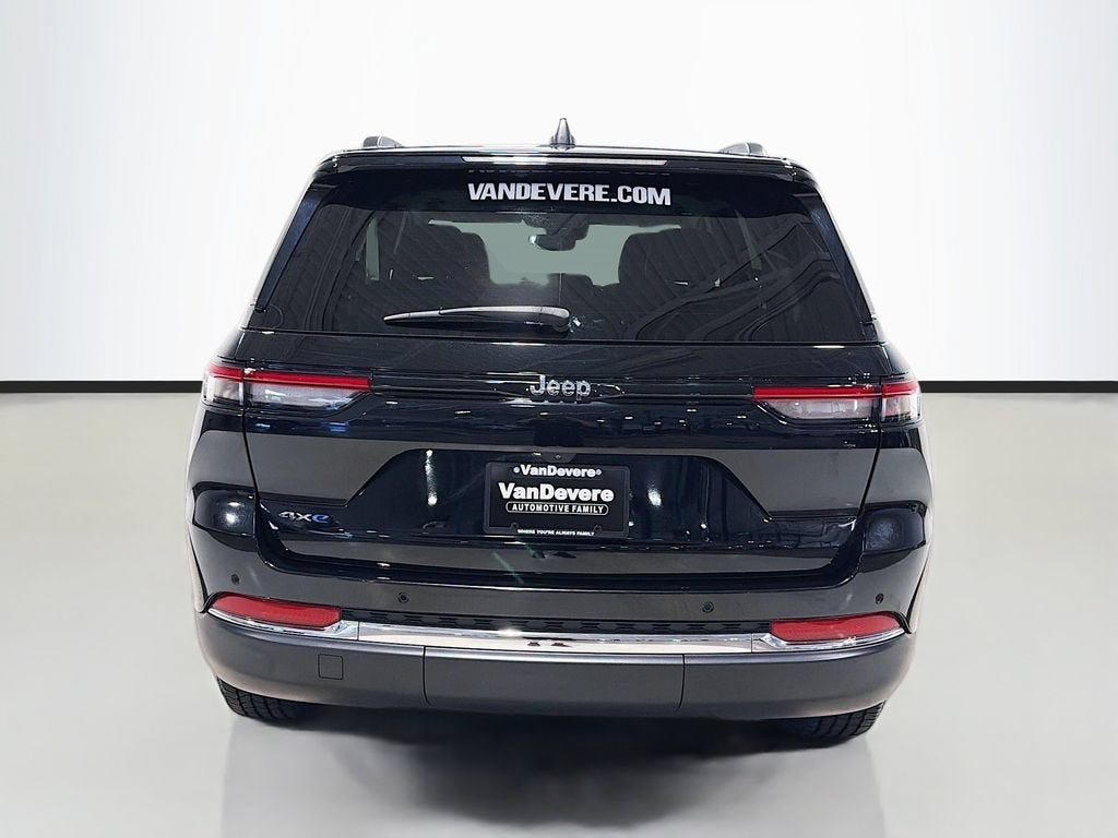 2022 Jeep Grand Cherokee 4xe BASE