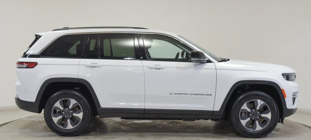 2022 Jeep Grand Cherokee 4xe BASE