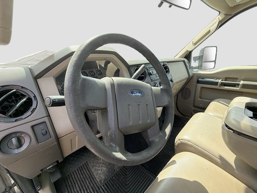 2008 Ford Super Duty F-350 DRW XL
