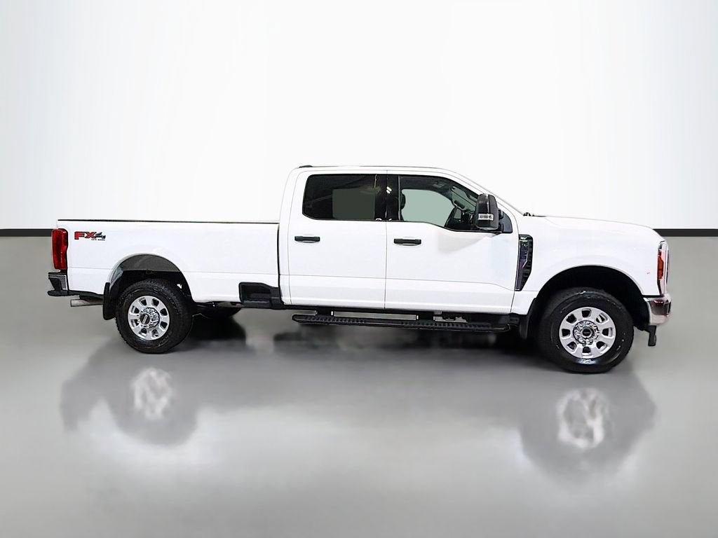 2024 Ford Super Duty F-350 SRW XL