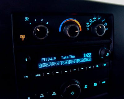 2023 Chevrolet Express Passenger 3500 1LS