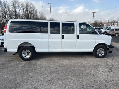 2025 Chevrolet Express Passenger 1LT