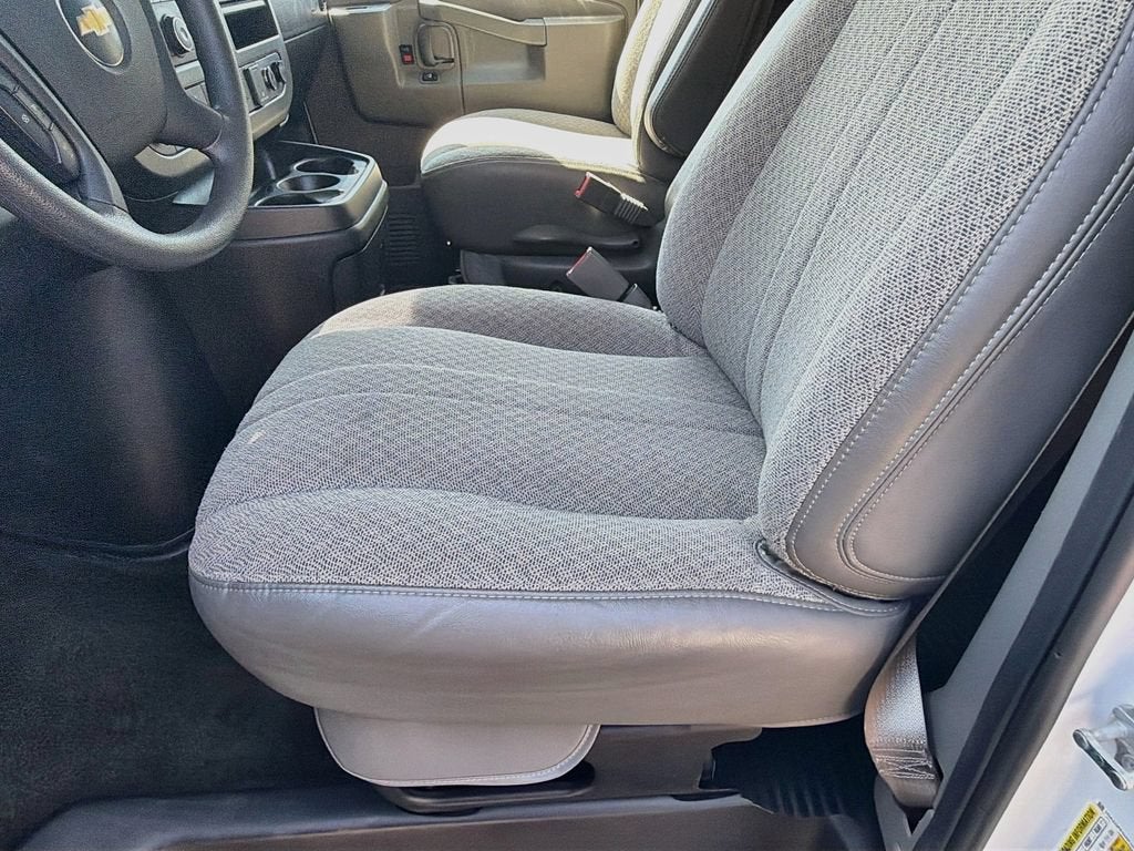2019 Chevrolet Express Passenger 3500 LT