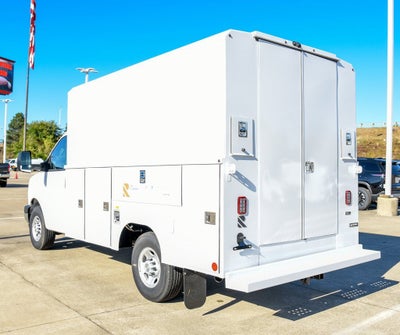 2025 Chevrolet Express Cutaway 3500 1WT