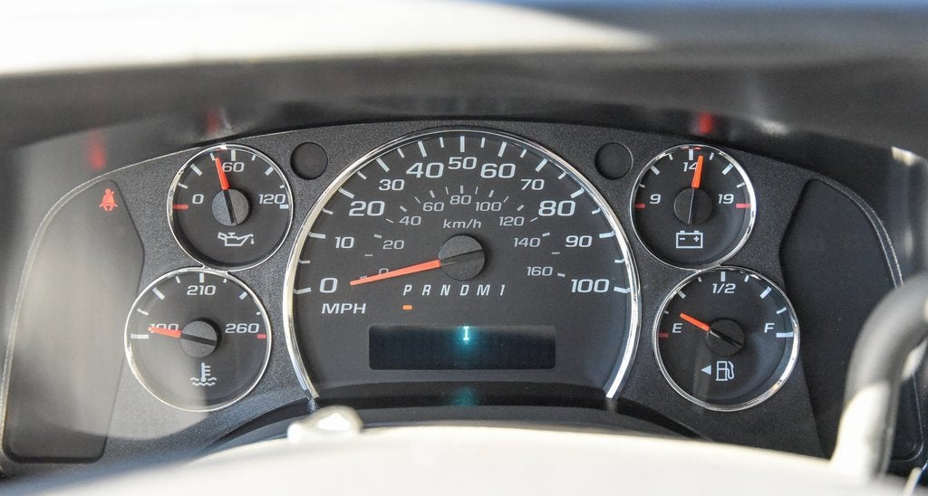 2025 Chevrolet Express Cutaway 3500 1WT