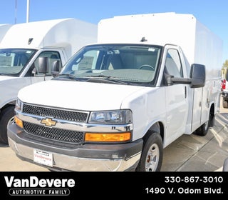 2025 Chevrolet Express Cutaway 3500 1WT