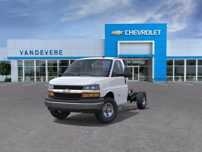 2025 Chevrolet Express Cutaway 3500 1WT