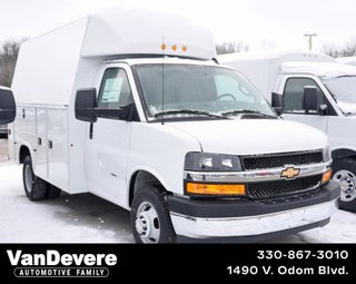 2025 Chevrolet Express Cutaway 3500 1WT