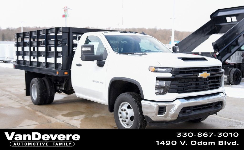 2025 Chevrolet Silverado 3500 HD Chassis Cab Work Truck