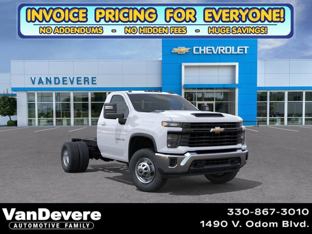 2025 Chevrolet Silverado 3500 HD Chassis Cab Work Truck