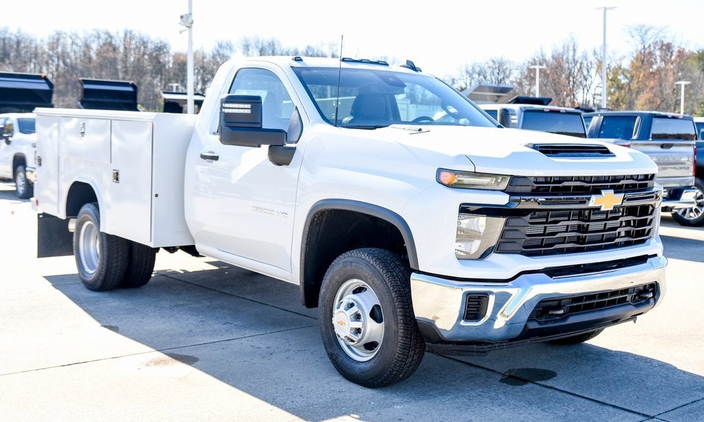 2025 Chevrolet Silverado 3500 HD Chassis Cab Work Truck