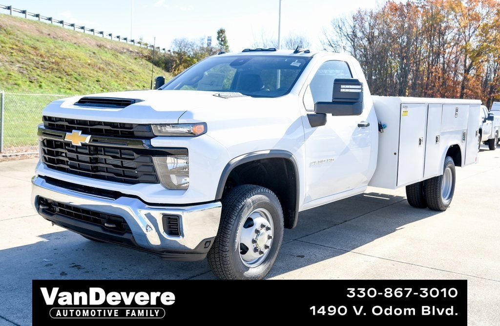 2025 Chevrolet Silverado 3500 HD Chassis Cab Work Truck