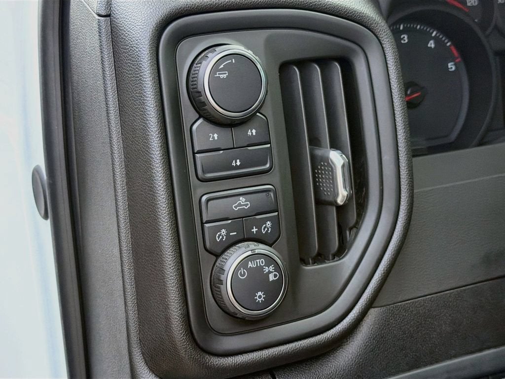 2025 Chevrolet Silverado 3500 HD WT DRW