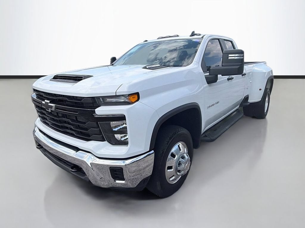 2025 Chevrolet Silverado 3500 HD WT DRW