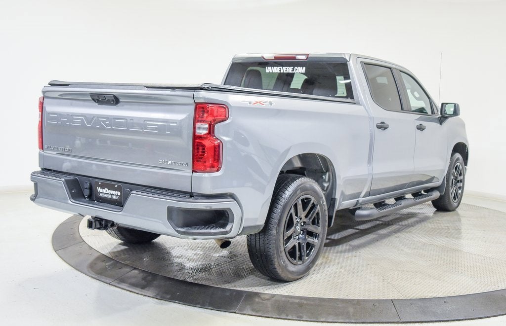 2023 Chevrolet Silverado 1500 Custom