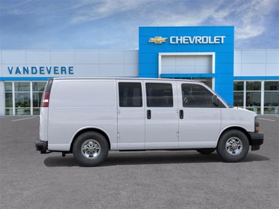2025 Chevrolet Express Cargo 3500 WT