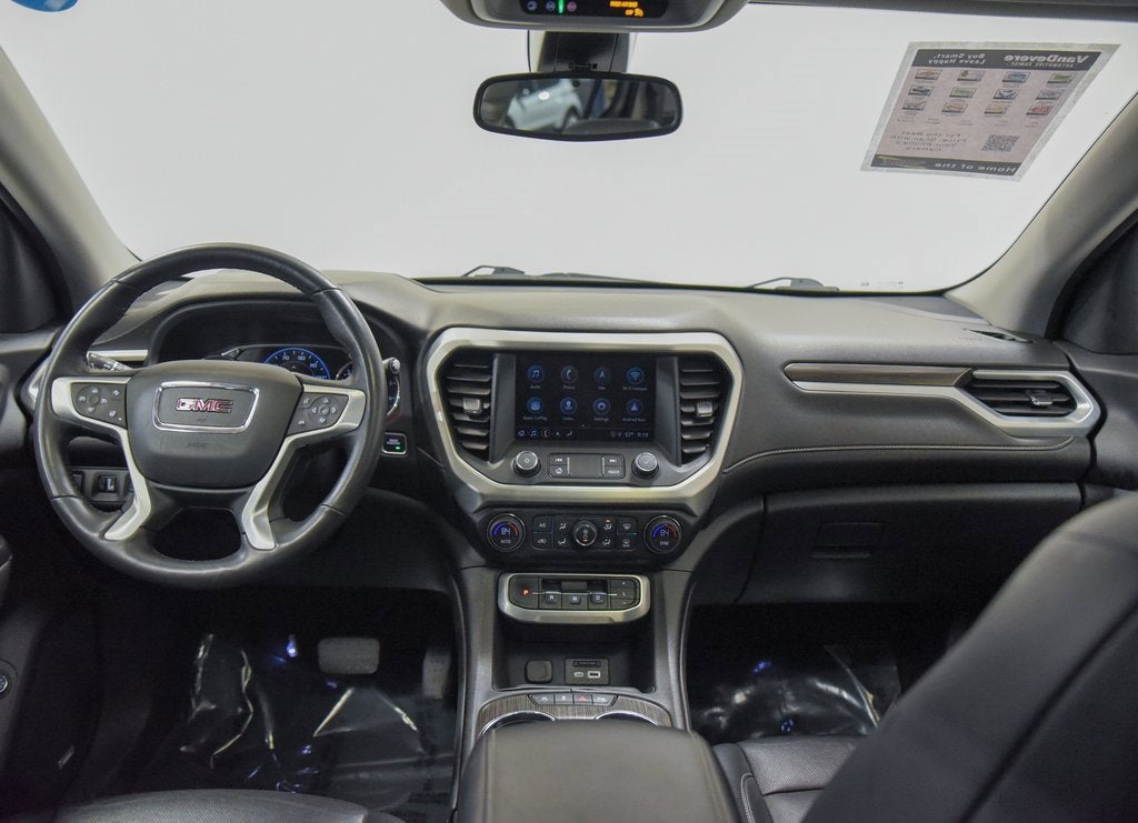 2022 GMC Acadia SLT