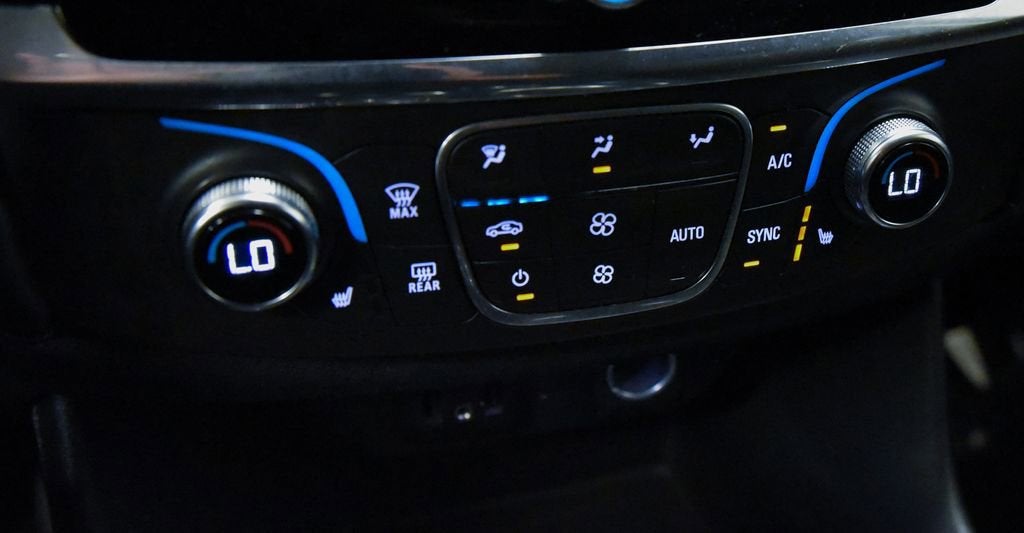 2019 Chevrolet Traverse LT Cloth