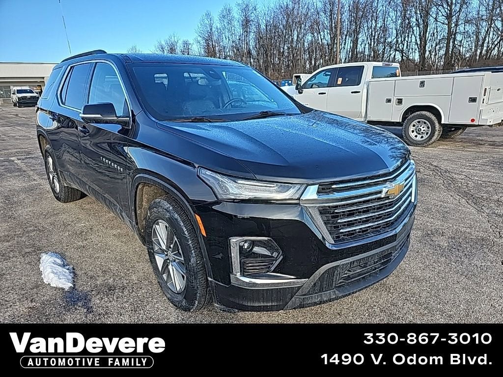 2023 Chevrolet Traverse LT Leather