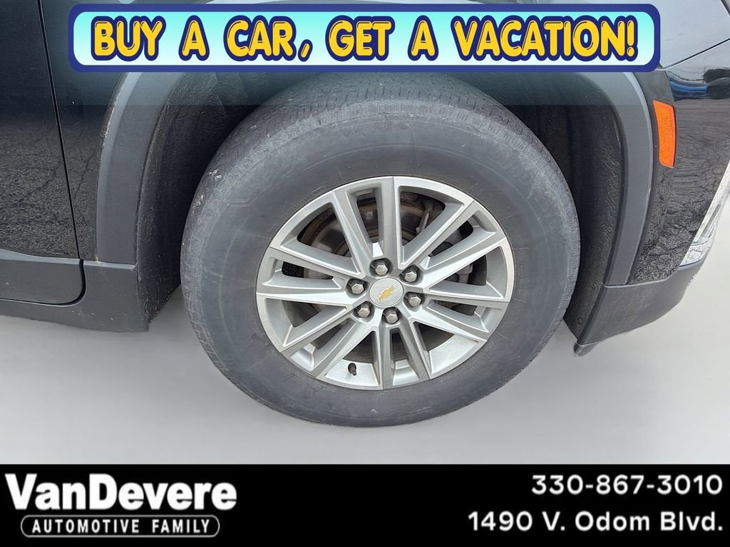 2023 Chevrolet Traverse LT Leather