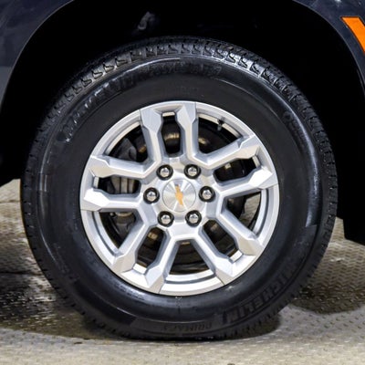 2025 Chevrolet Suburban LS