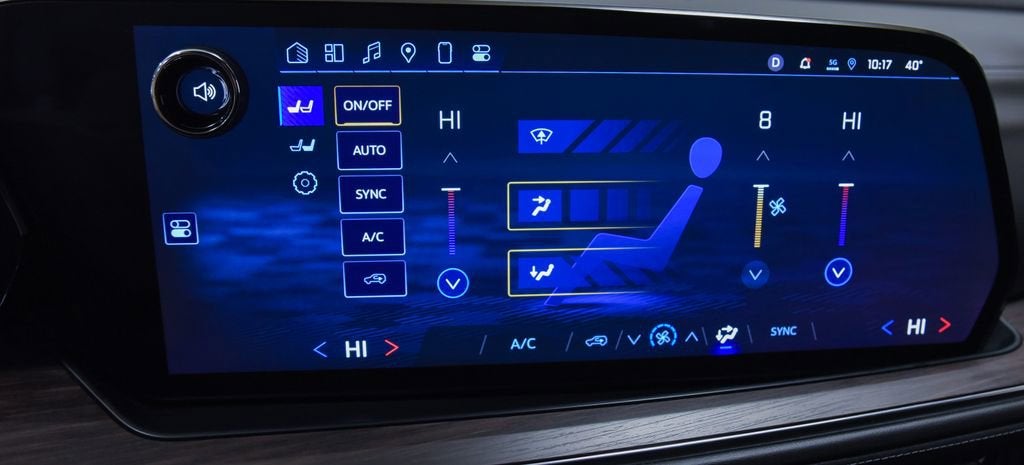 2025 Chevrolet Suburban LS