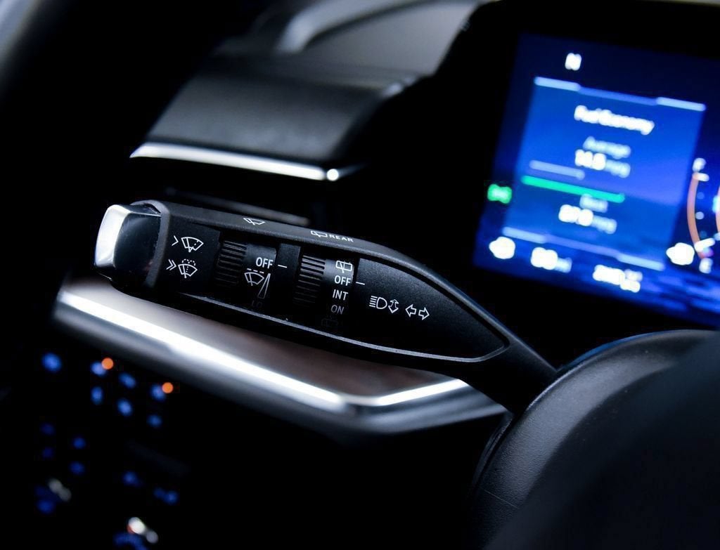 2025 Chevrolet Suburban LS