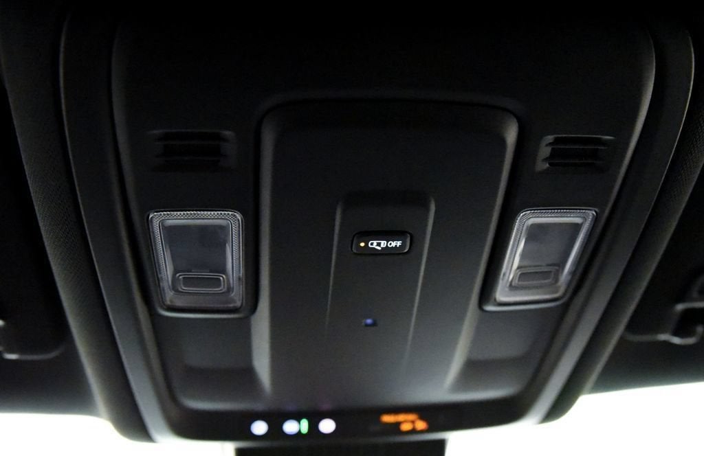 2025 Chevrolet Suburban LS
