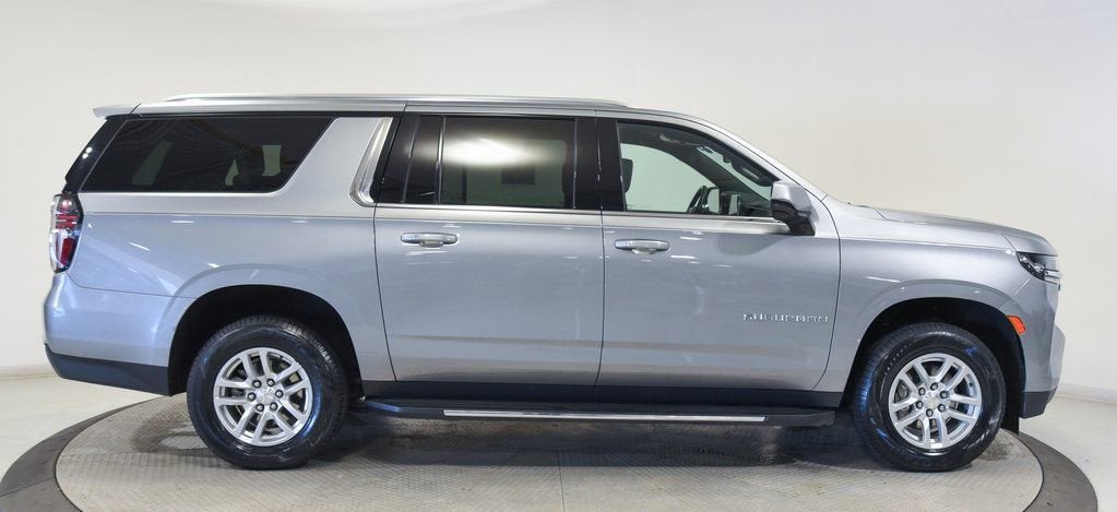 2024 Chevrolet Suburban LT